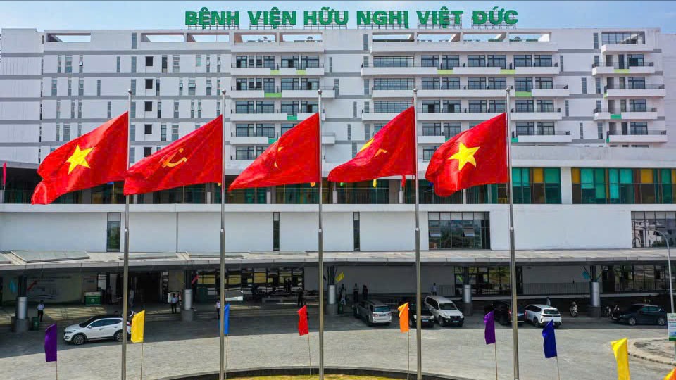 Đưa nguồn nhân lực và kỹ thuật cao về gần người dân
