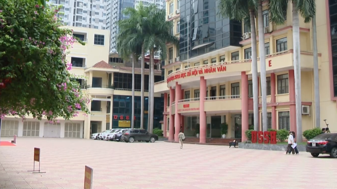 Điểm chuẩn ngành xã hội hạ nhiệt