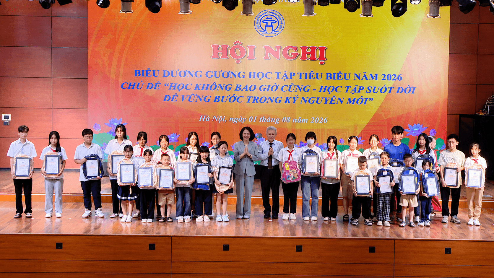 Tôn vinh các điển hình học tập suốt đời tại Thủ đô