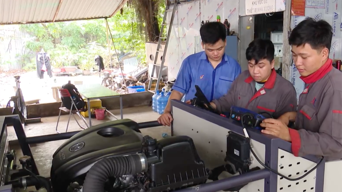 Khuyến khích doanh nghiệp tham gia đào tạo nghề