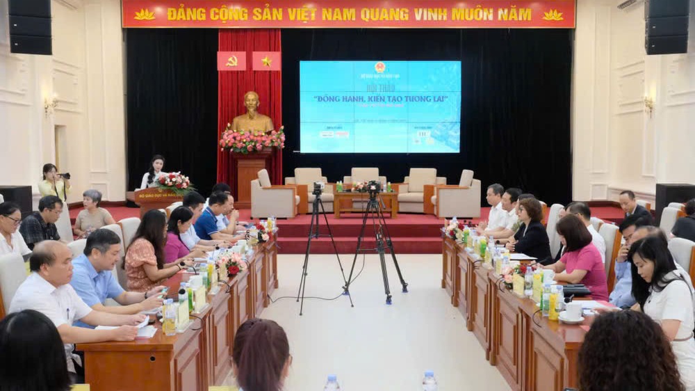 Đồng hành, kiến tạo tương lai: Vì một Việt Nam khỏe mạnh