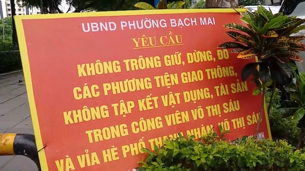 Phường Bạch Mai lập lại trật tự, xóa bãi xe tự phát