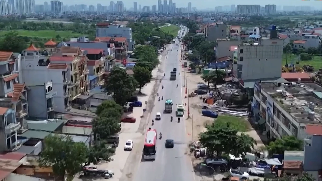Đề xuất không cho mượn làn ngược chiều để vượt xe trên Quốc lộ 6