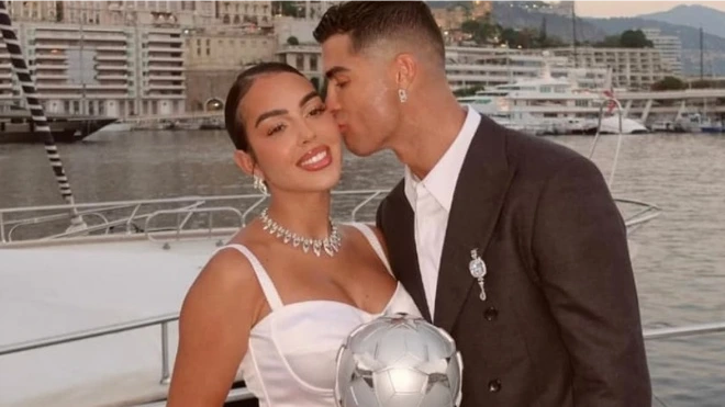 Tiền đạo Cristiano Ronaldo xác nhận kết hôn