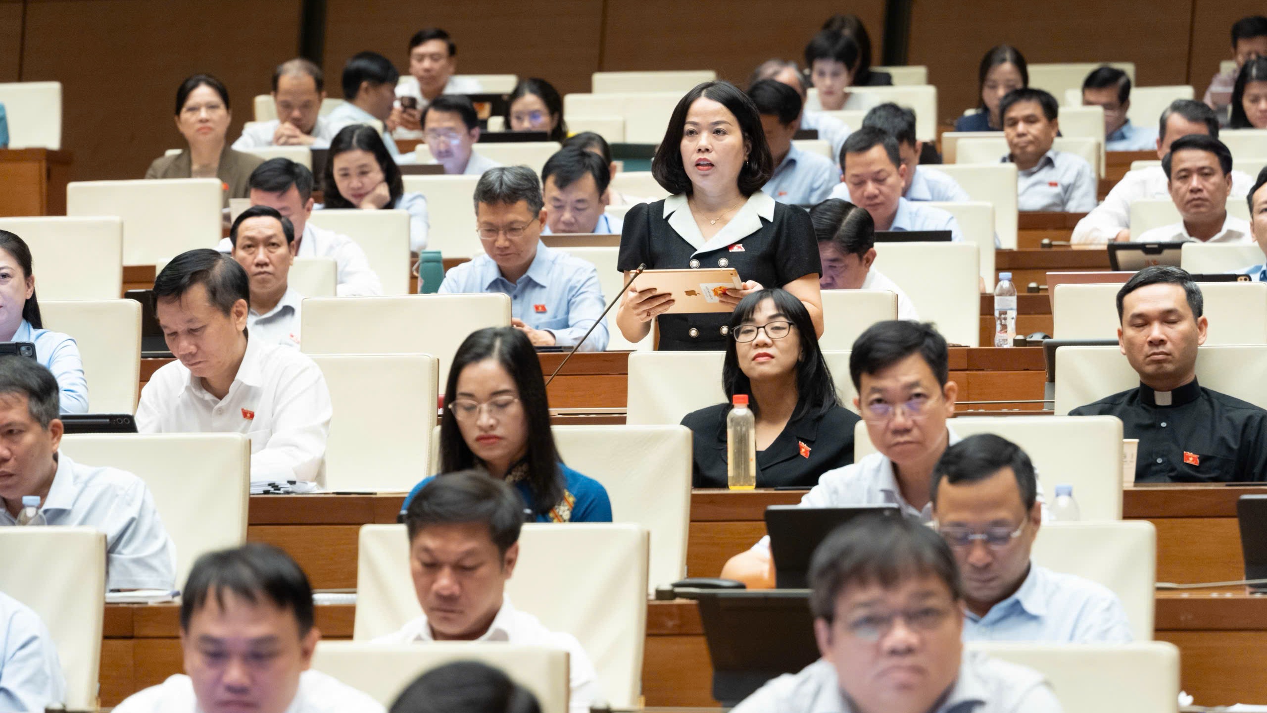 Bảo đảm nguồn vốn cho hai dự án giao thông lớn đi qua Hà Nội 