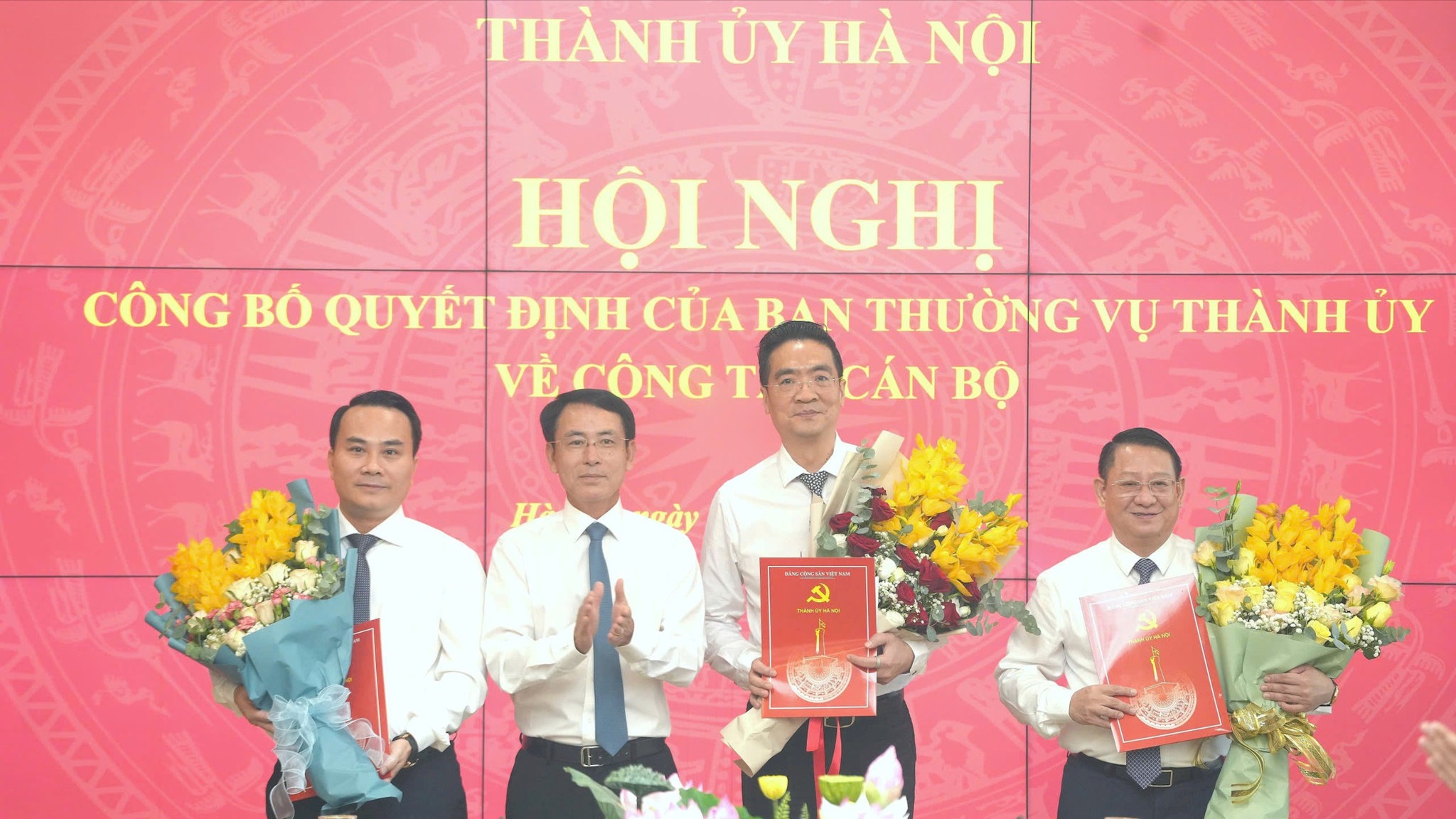 Hà Nội công bố quyết định về công tác cán bộ