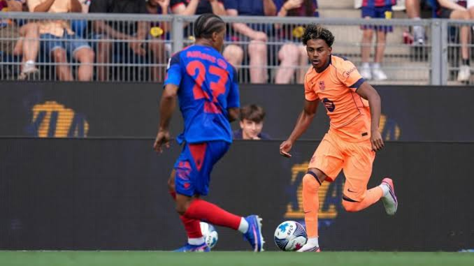 Barcelona và Real Madrid ‘chạy đà’ ấn tượng