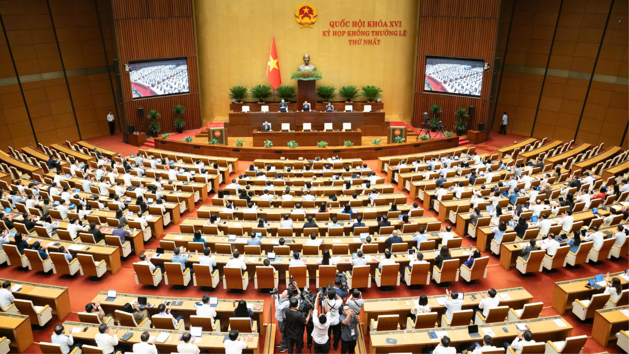 Quốc hội xem xét định hướng hợp nhất Luật Ngân sách Nhà nước, Luật Đất đai