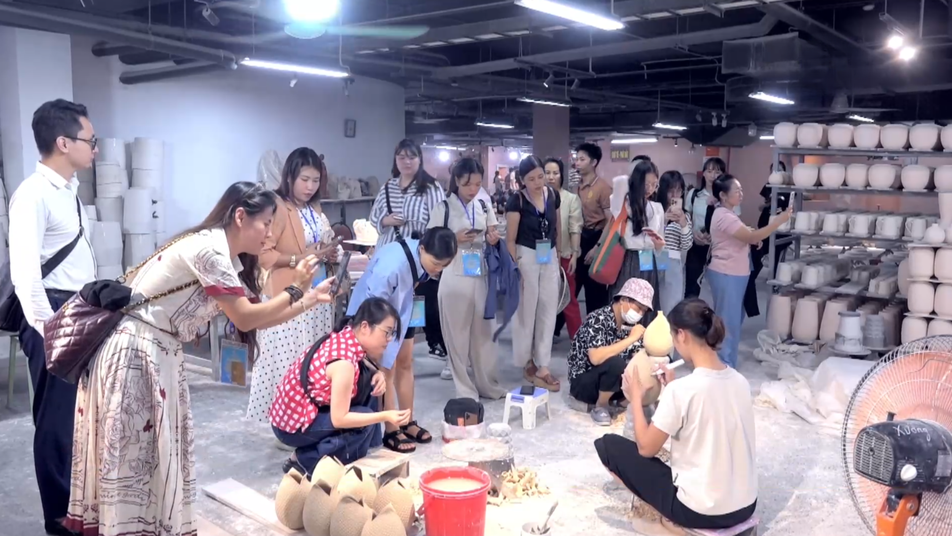Cánh cửa để hiểu văn hóa và nguồn cội