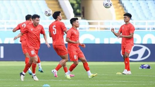 Đội tuyển Việt Nam chỉ tập một buổi duy nhất ở Indonesia