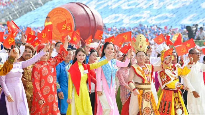 Đề xuất nghỉ lễ Ngày Văn hóa Việt Nam 24/11 hưởng nguyên lương