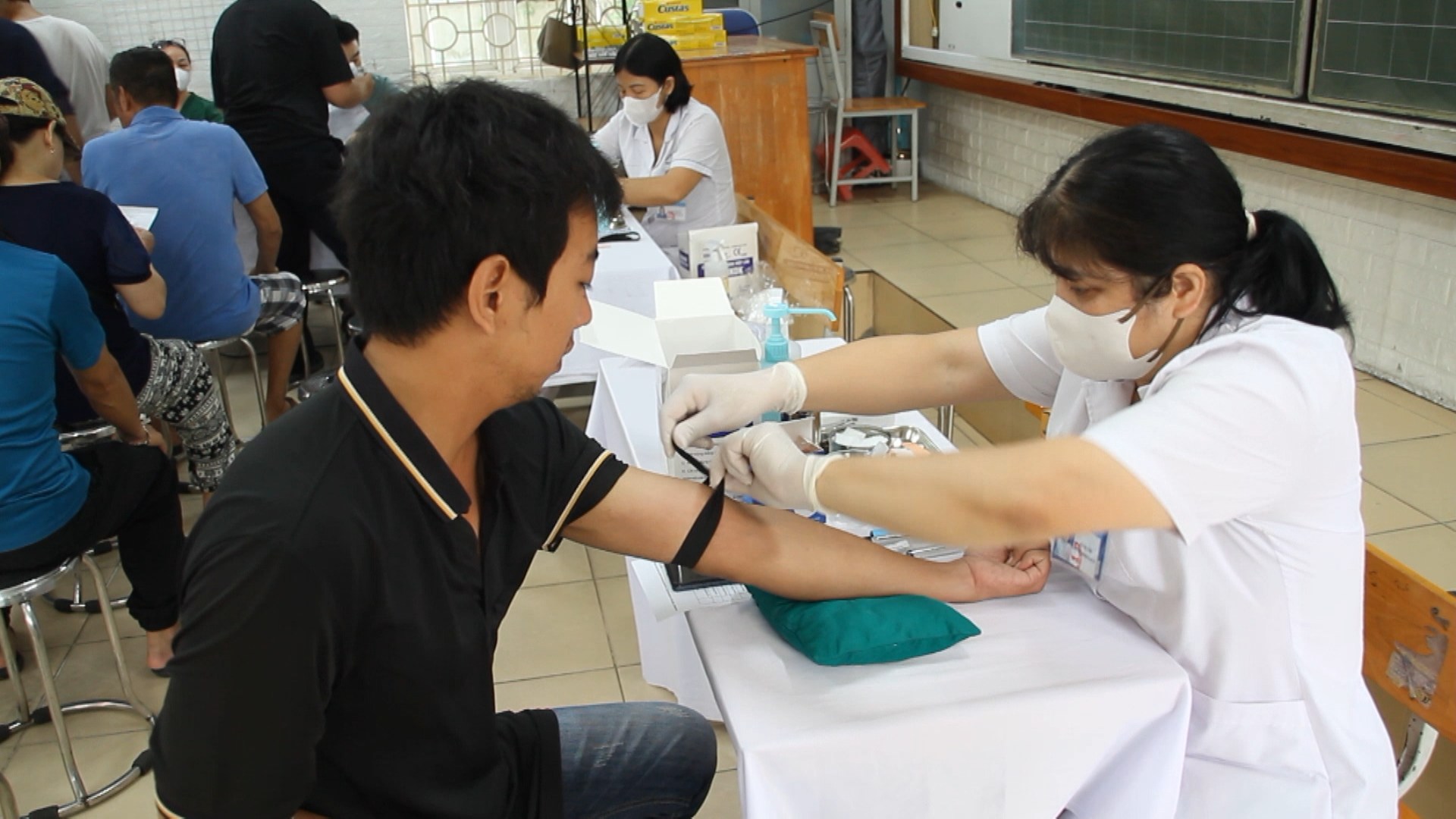 Khám sức khỏe toàn dân - chăm lo sức khỏe từ cơ sở