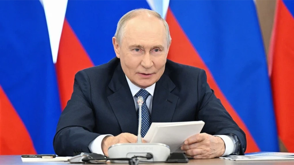 Tổng thống Nga yêu cầu tái thiết kho hàng bị Ukraine tấn công