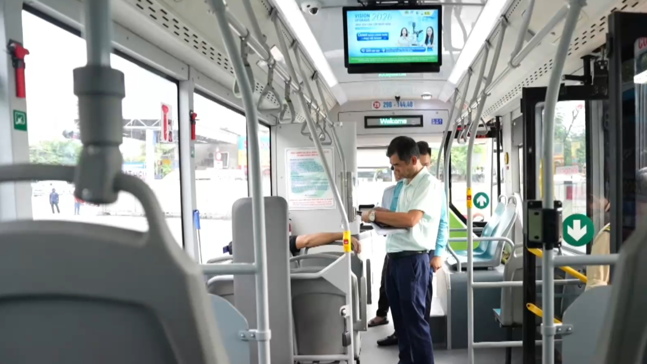 Chấm điểm xe buýt để nâng cao chất lượng phục vụ hành khách