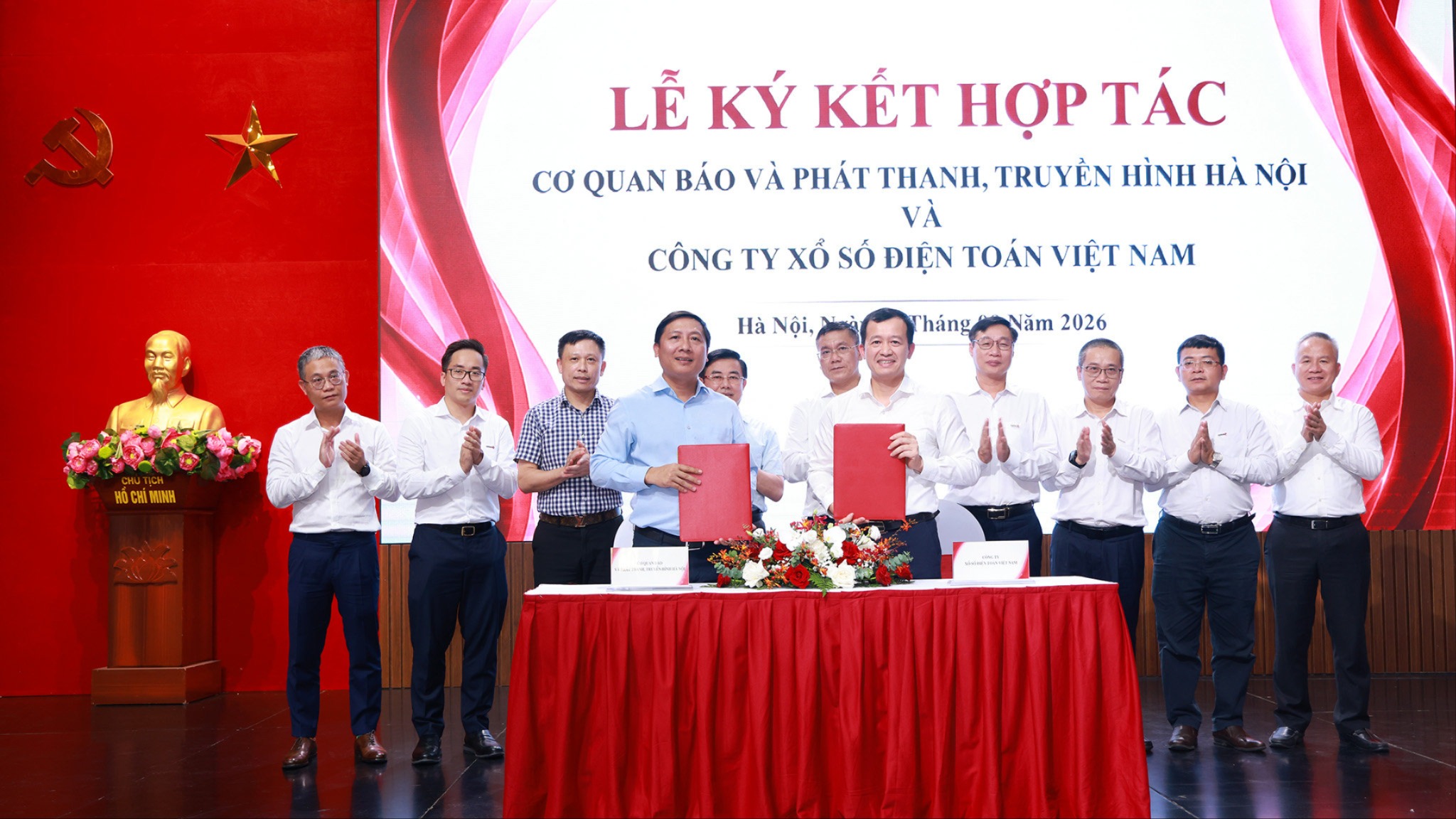 Cơ quan Báo và Phát thanh, Truyền hình Hà Nội ký kết hợp tác truyền thông với Vietlott