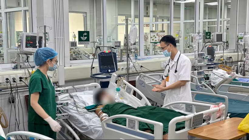 Tự mua thuốc Nam trên mạng, nam thanh niên 28 tuổi nguy kịch