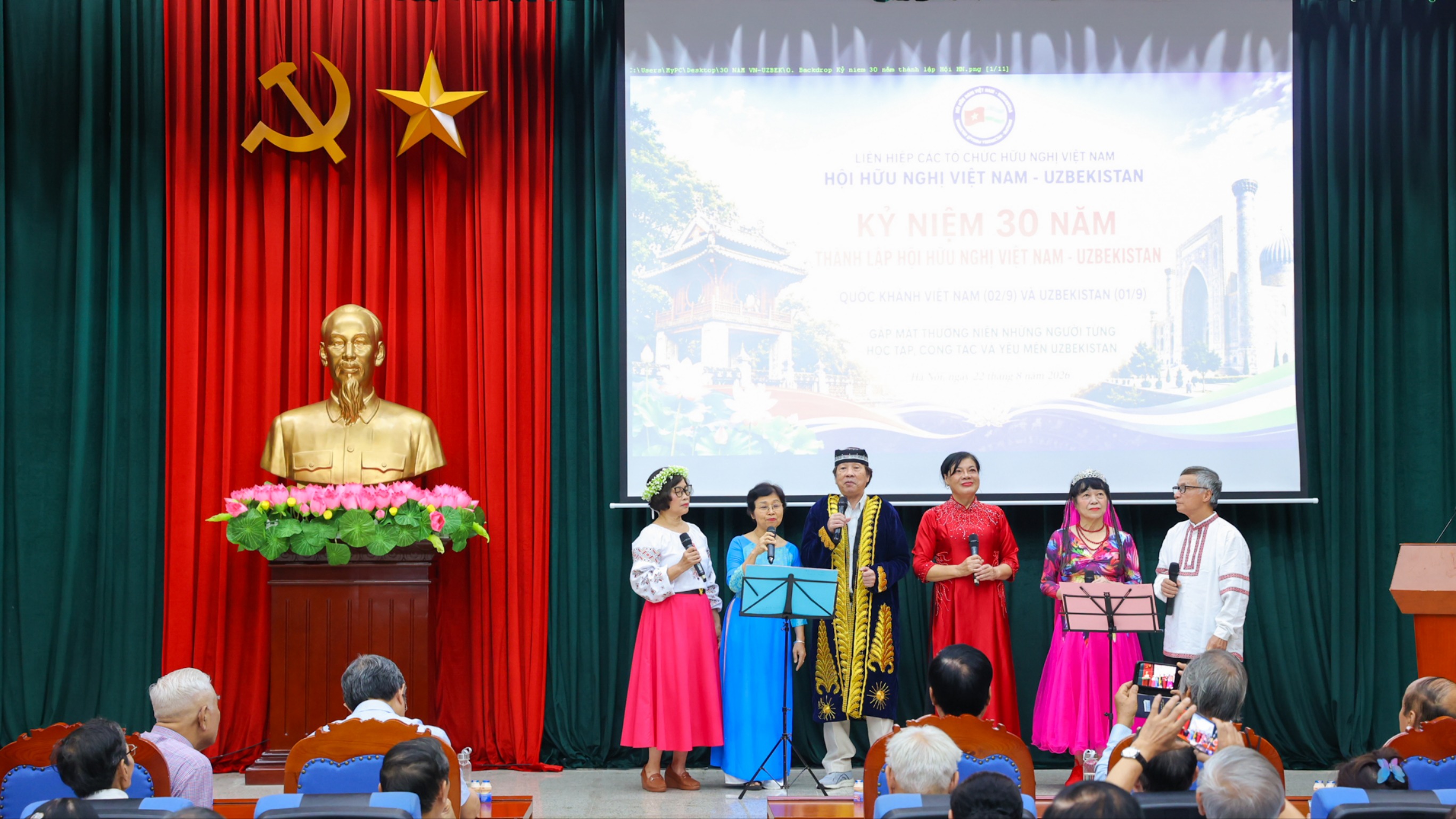 30 năm vun đắp tình hữu nghị Việt Nam - Uzbekistan