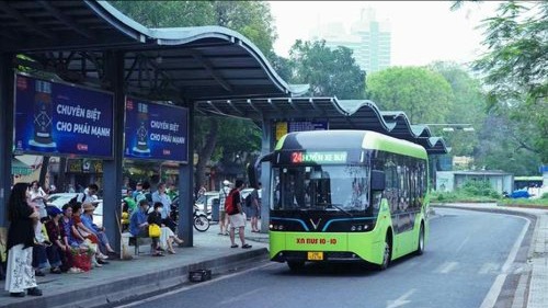 Hà Nội tăng cường xe buýt, metro phục vụ nhân dân dịp Quốc khánh 2/9