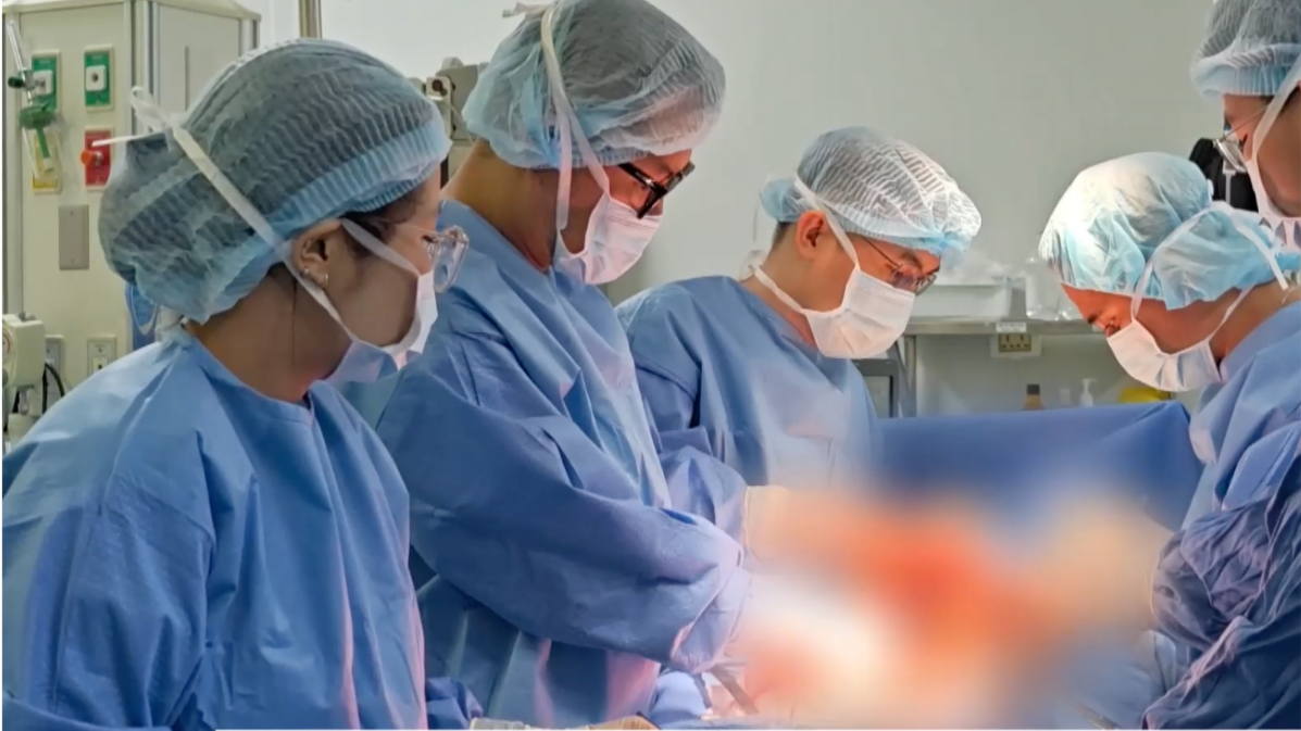 Tái tạo đường tiêu hoá cho bệnh nhân uống nhầm thuốc tẩy