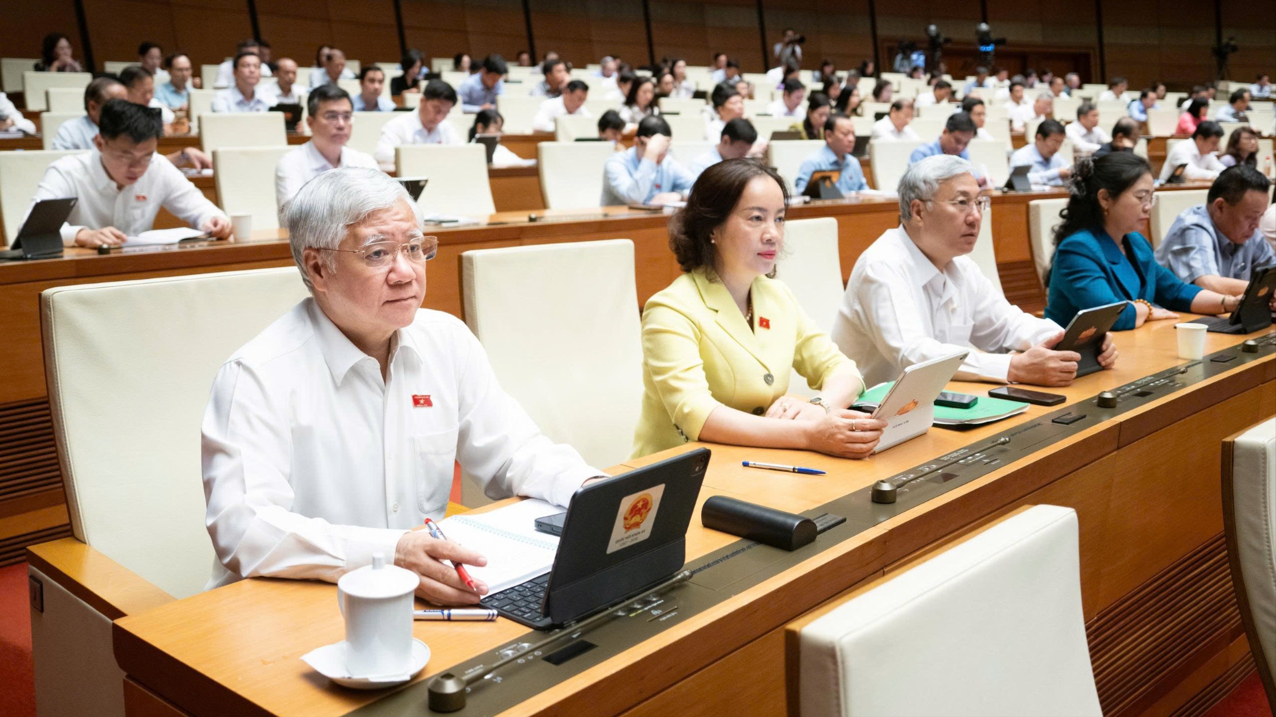 Mua, bán hàng online với nước ngoài phải định danh điện tử