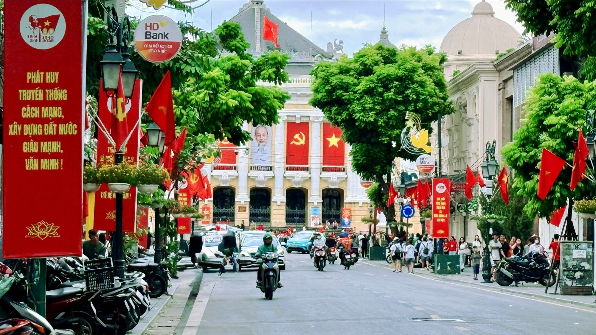 Thủ tướng chỉ đạo bảo đảm an ninh dịp Quốc khánh