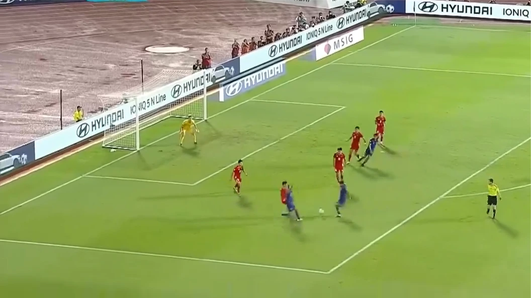 Báo Thái Lan cảnh báo 'lời nguyền' ASEAN Cup cho đội tuyển