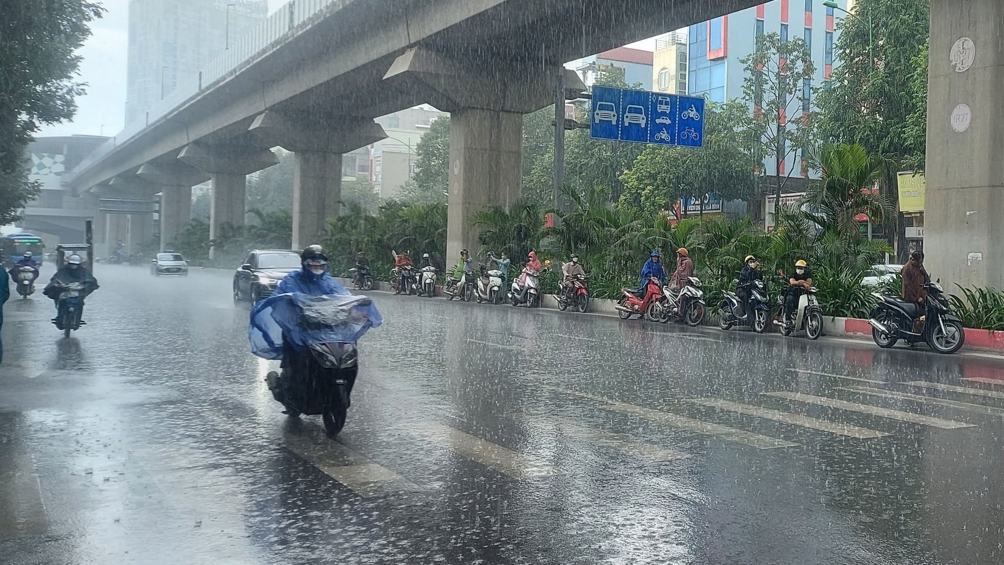 Hà Nội ứng phó hiệu quả với mưa lớn