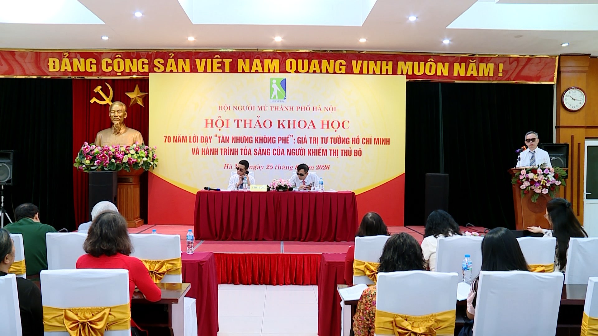 Người khiếm thị Thủ đô thắp sáng ngọn lửa truyền cảm hứng