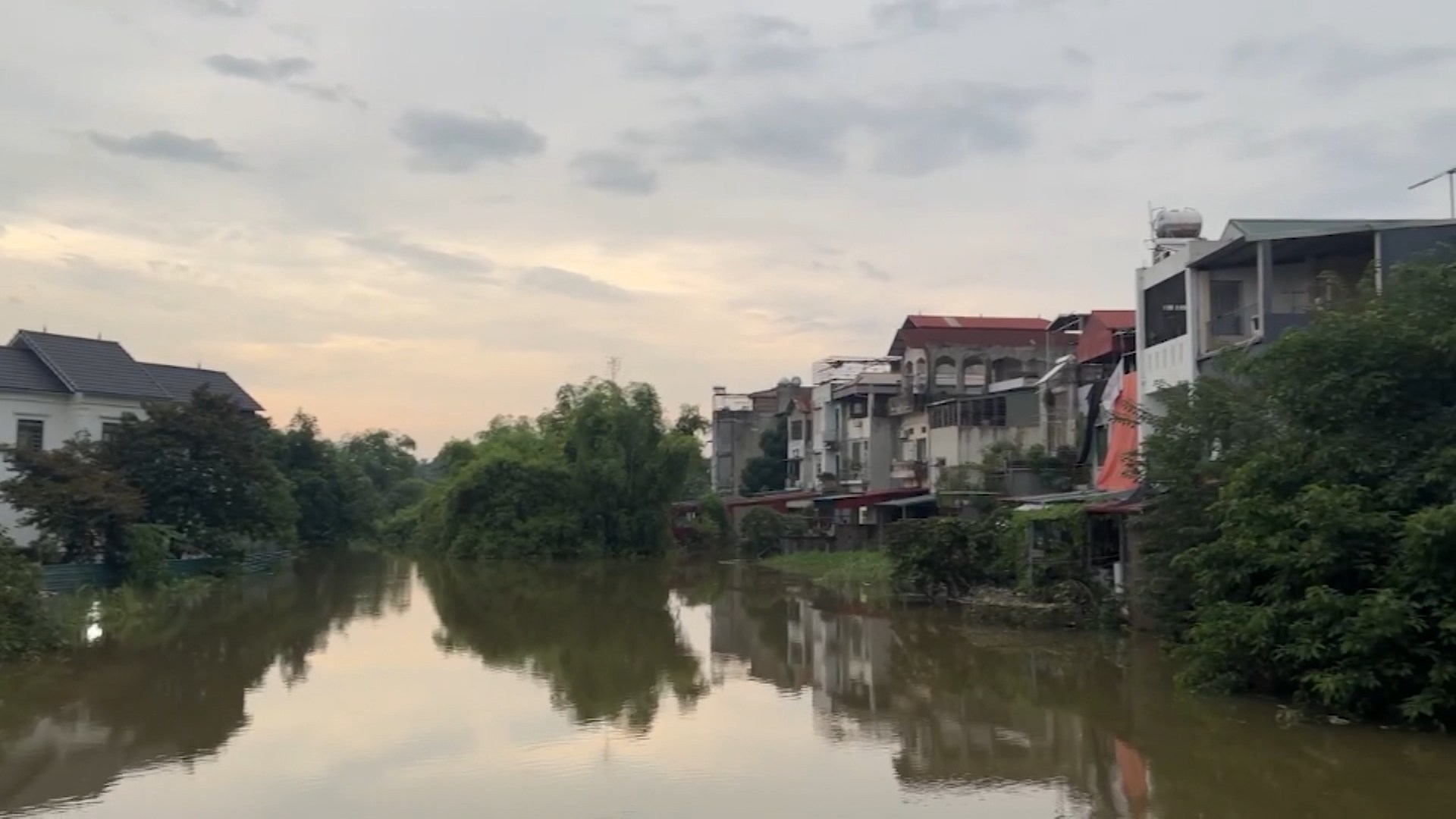 Sông Tích vượt báo động III, Sơn Tây chủ động ứng phó ngập lụt