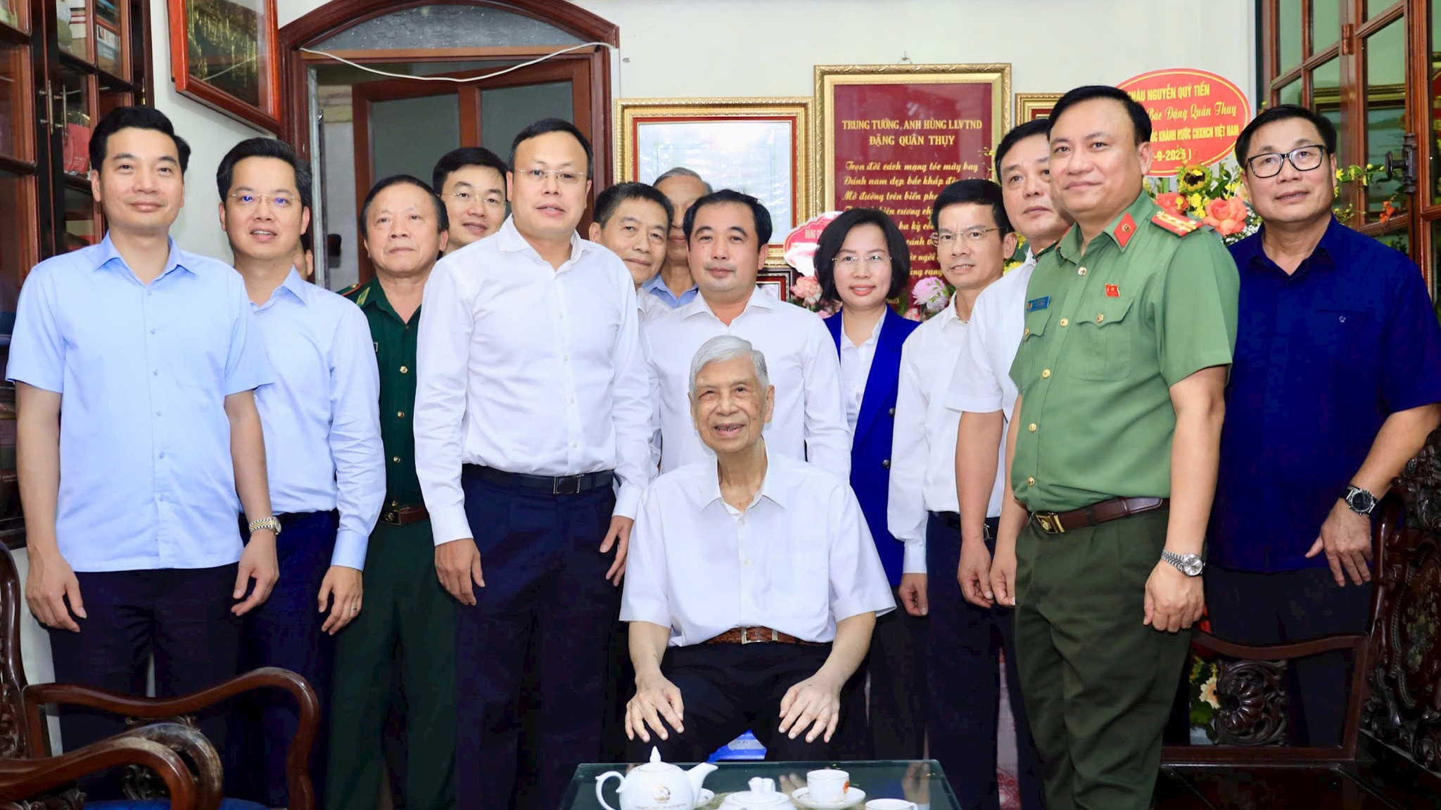 Tri ân các chiến sĩ Việt Minh thành Hoàng Diệu