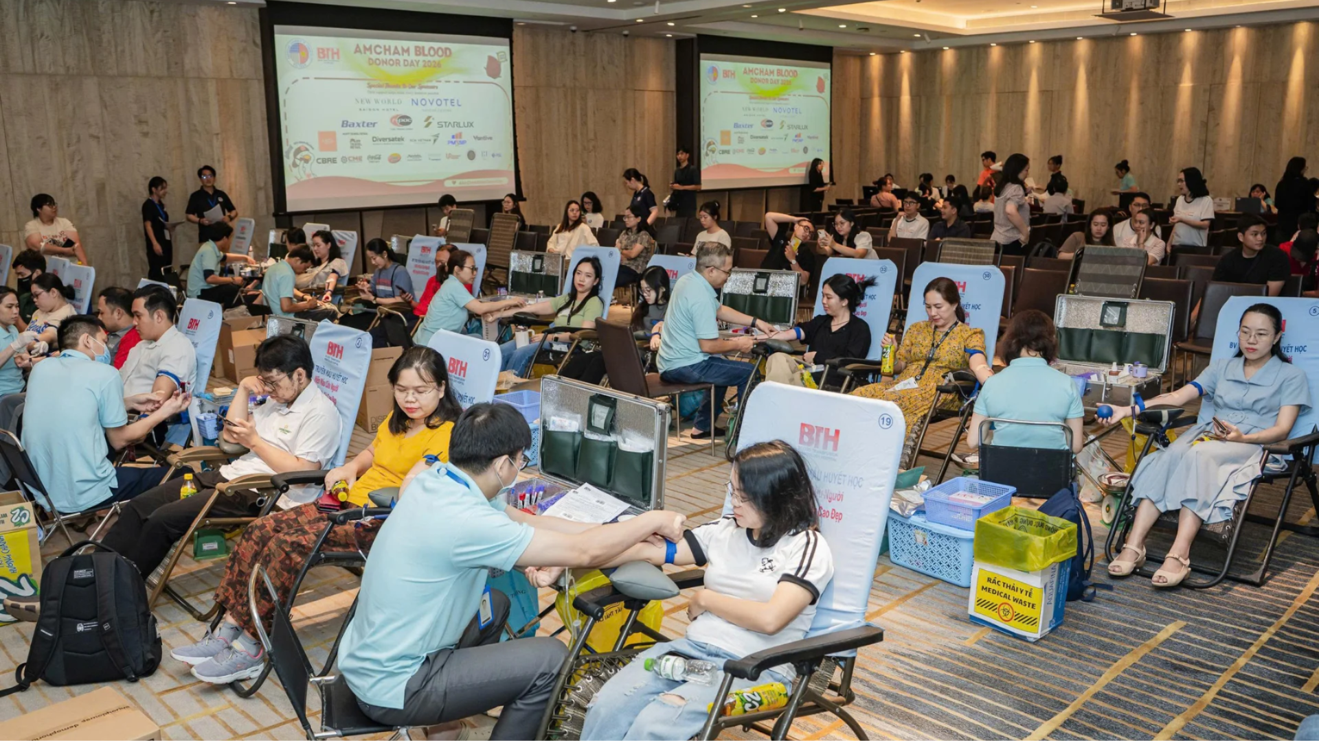 1.100 người tham gia hiến máu tình nguyện vì cộng đồng