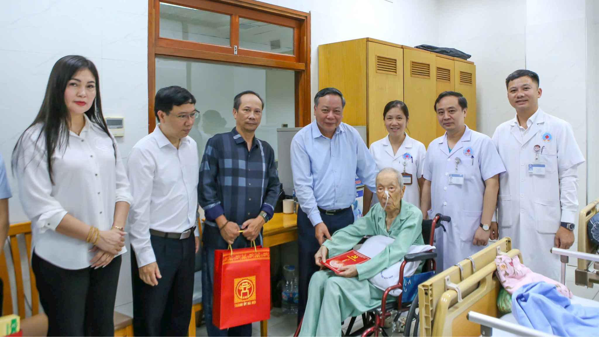 Trân trọng cống hiến của những thế hệ đi trước
