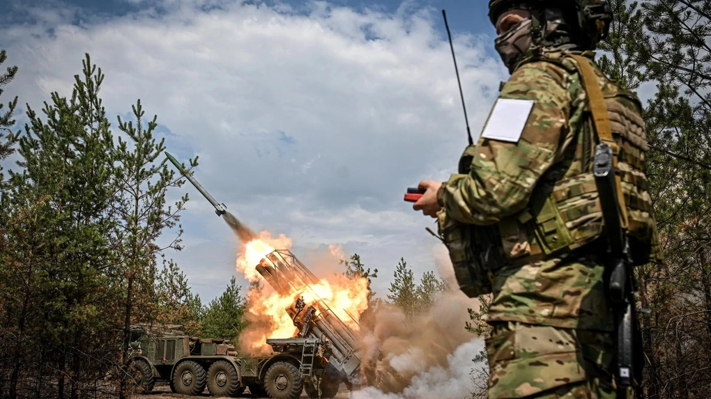 Ukraine tăng cường phòng thủ Donetsk
