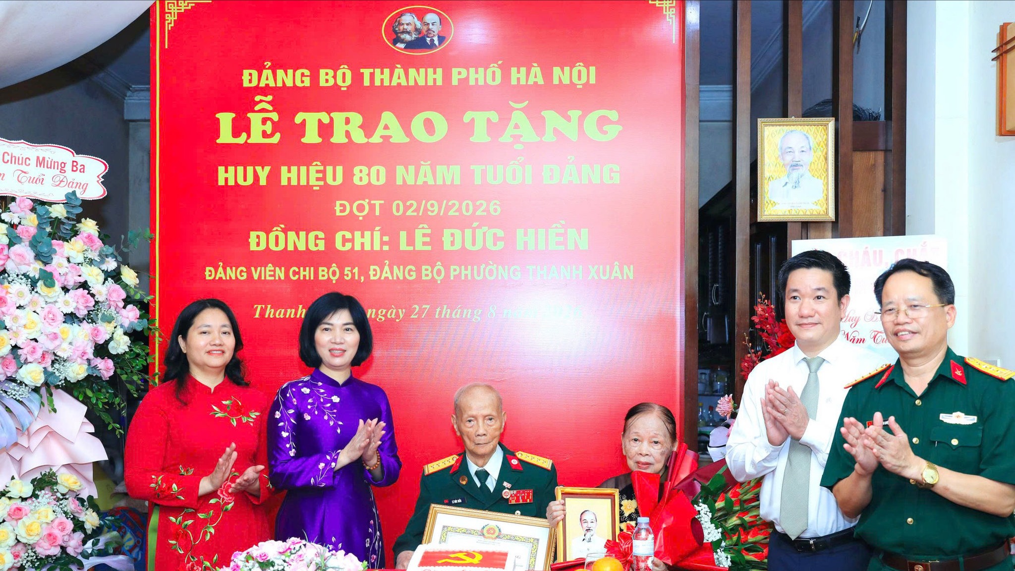 Đảng viên lão thành là 'cột mốc sống' của lịch sử