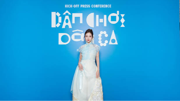 Phương Mỹ Chi ra mắt album ‘Dân chơi Dân ca’