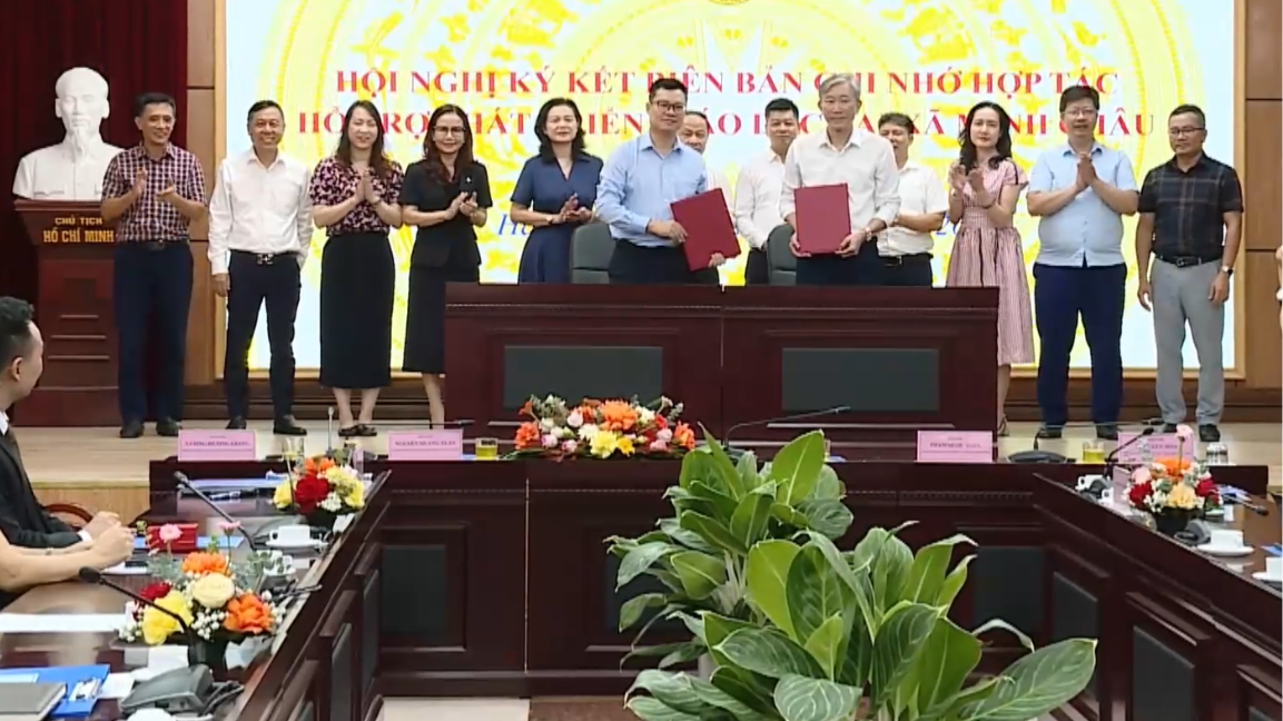 Huy động nguồn lực hỗ trợ giáo dục xã Minh Châu