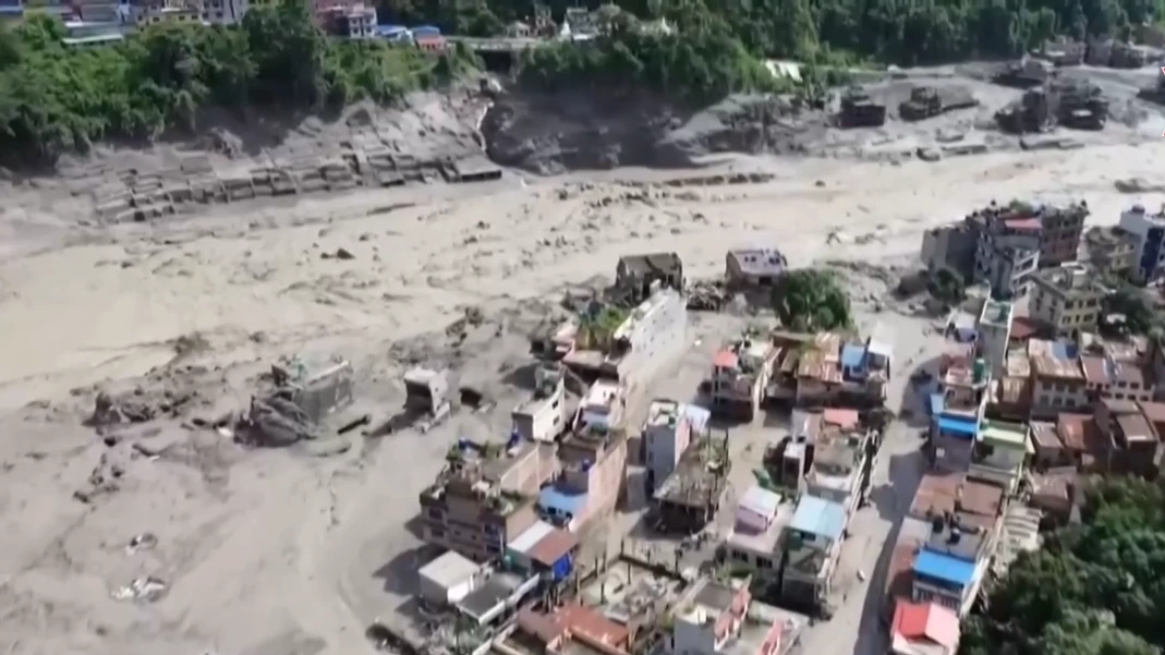 Lũ quét nghiêm trọng tại Nepal, hàng trăm người mất tích