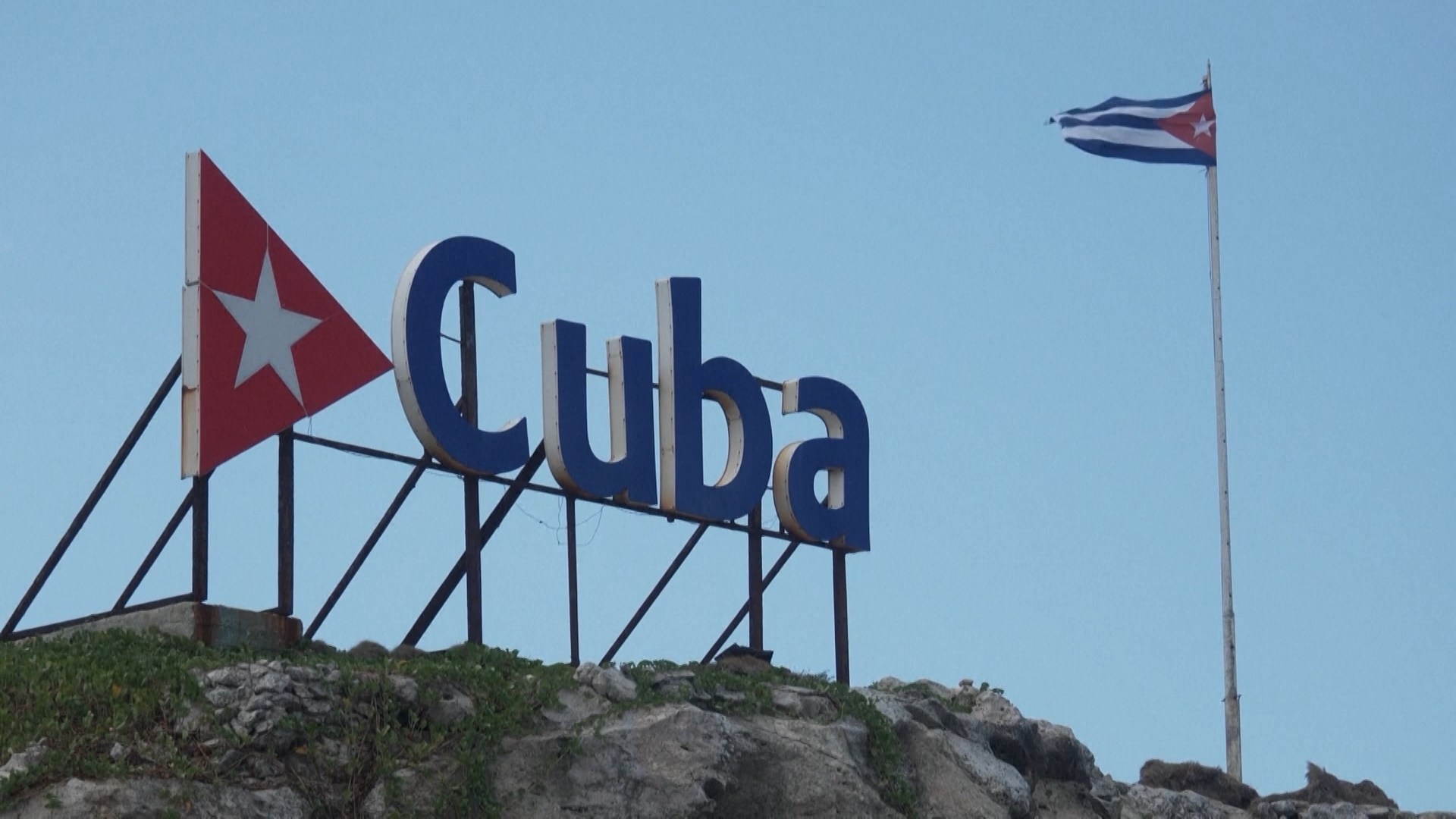 Cuba chuẩn bị khai giảng năm học mới giữa khủng hoảng