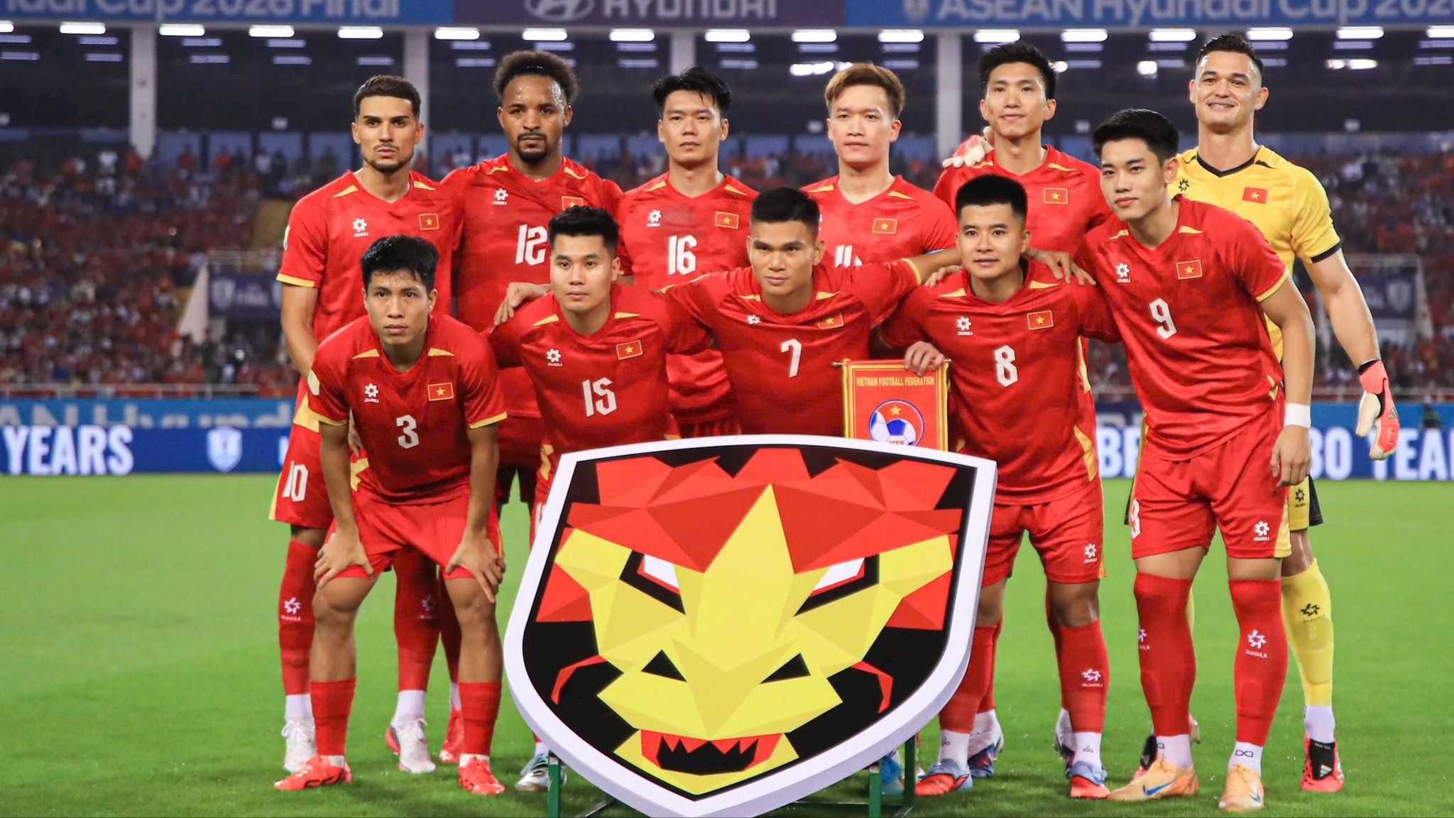 Chủ tịch AFC chúc mừng đội tuyển Việt Nam
