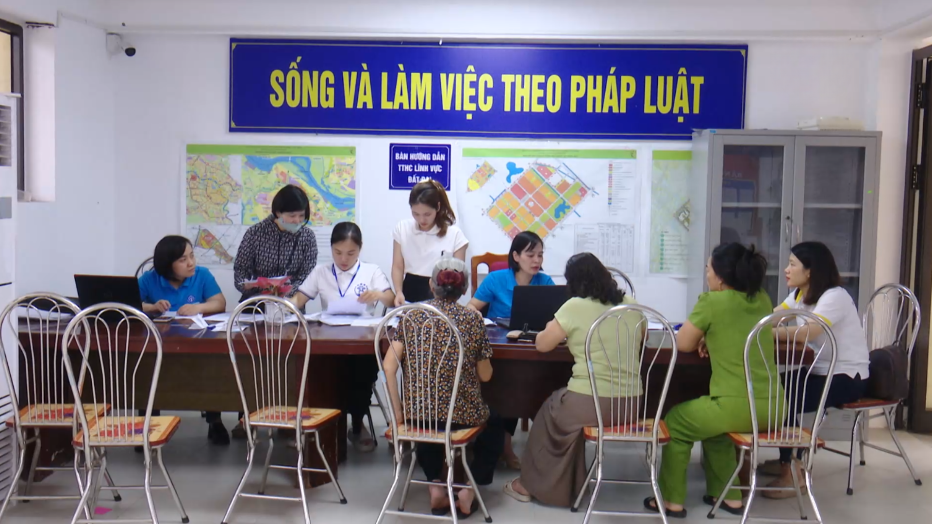 Tổ hành chính công xung kích ‘Đến trước nhu cầu - Tiên phong phục vụ’ | Tọa đàm | 31/07/2026