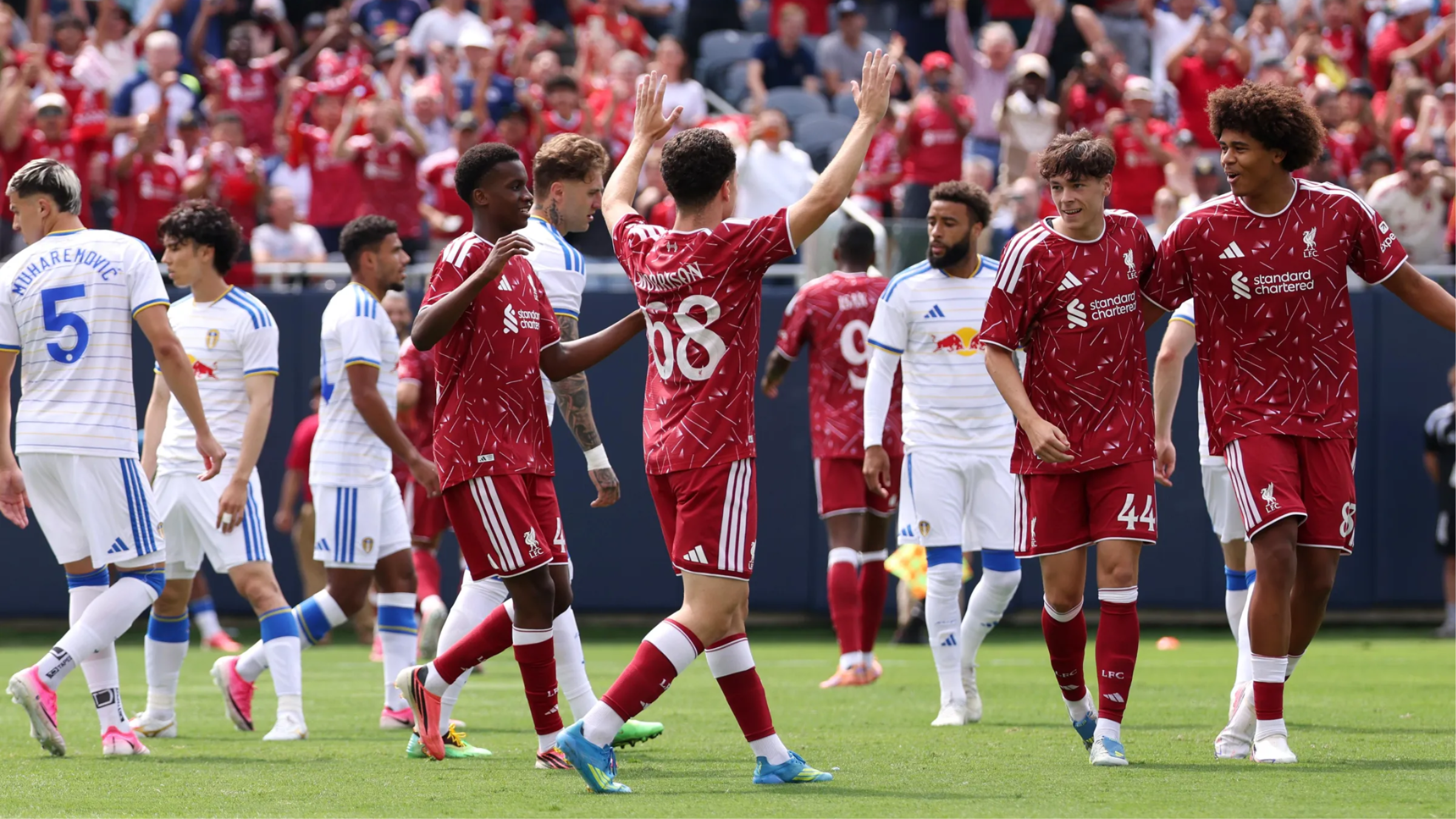 Liverpool lần đầu thất bại cùng HLV Iraola