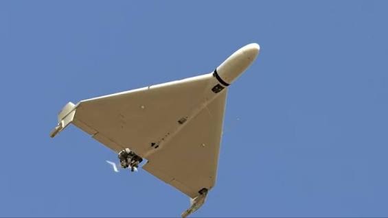 Nga chặn hơn 1.000 UAV, Ukraine tập kích sân bay quân sự