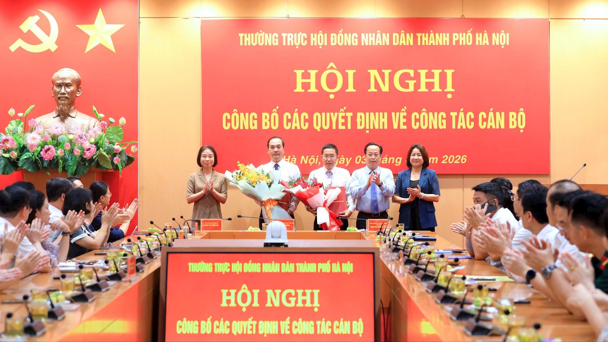 Bổ nhiệm hai Phó Chánh Văn phòng đoàn ĐBQH và HĐND thành phố Hà Nội 