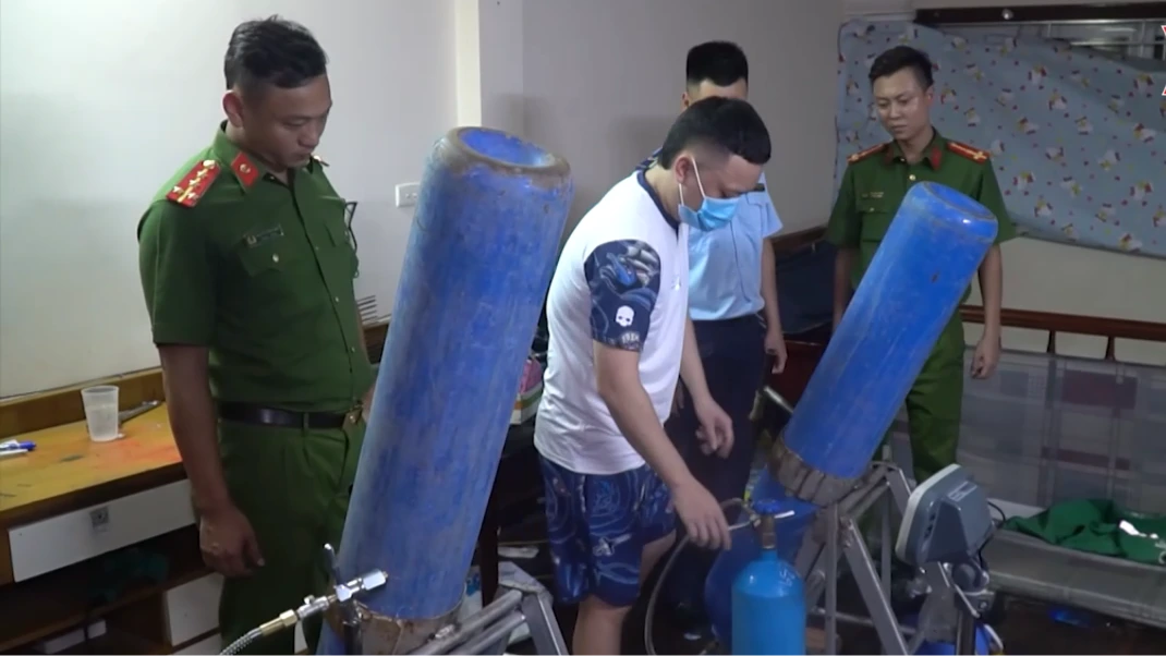 Đề xuất cấm kinh doanh bóng cười