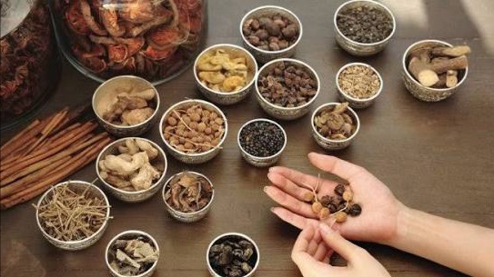 Những biến chứng đáng tiếc khi tự ý dùng thuốc Đông y