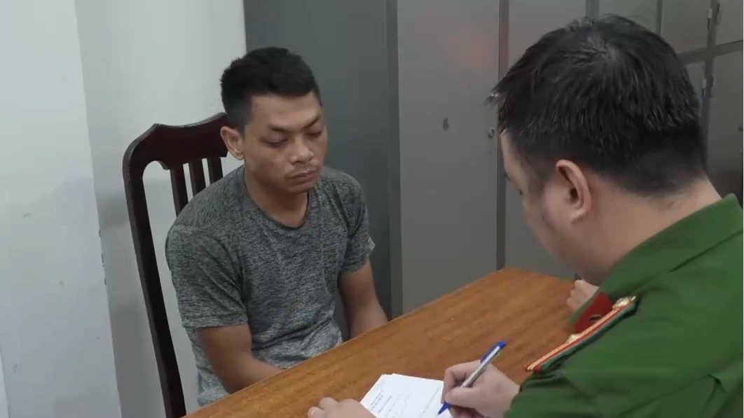Khởi tố hai thanh niên gây rối tại quán ăn