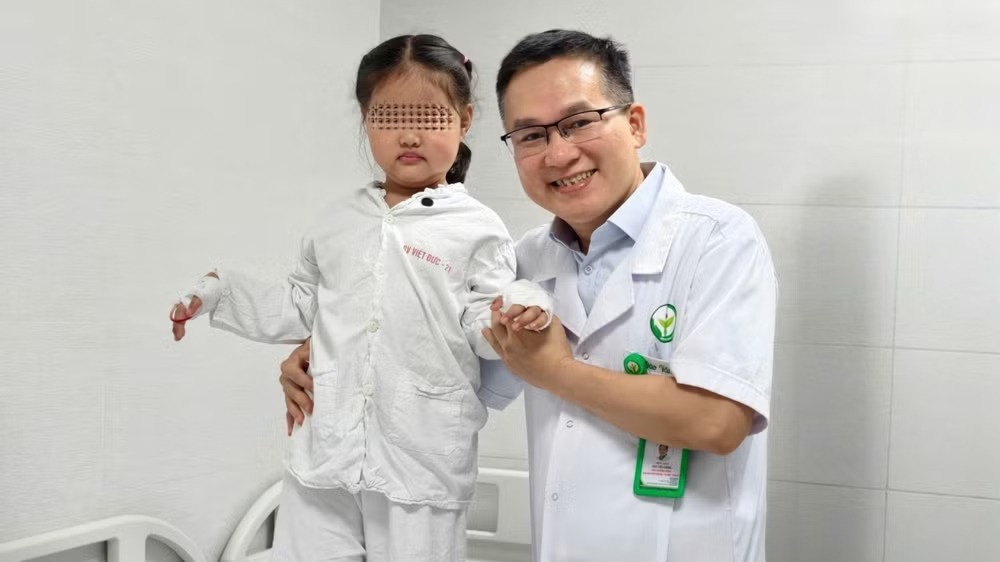 Mở ra tương lai mới cho trẻ mắc dị tật thiểu sản ngón cái bẩm sinh