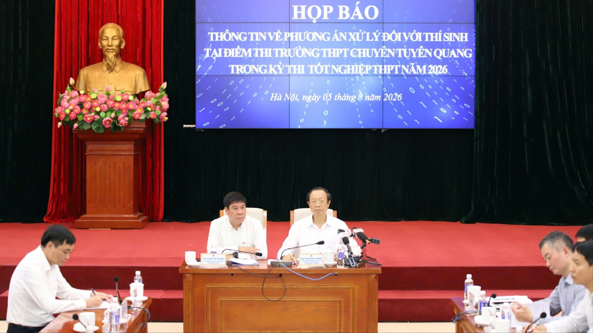 Thi lại tất cả các môn tại điểm thi chuyên Tuyên Quang