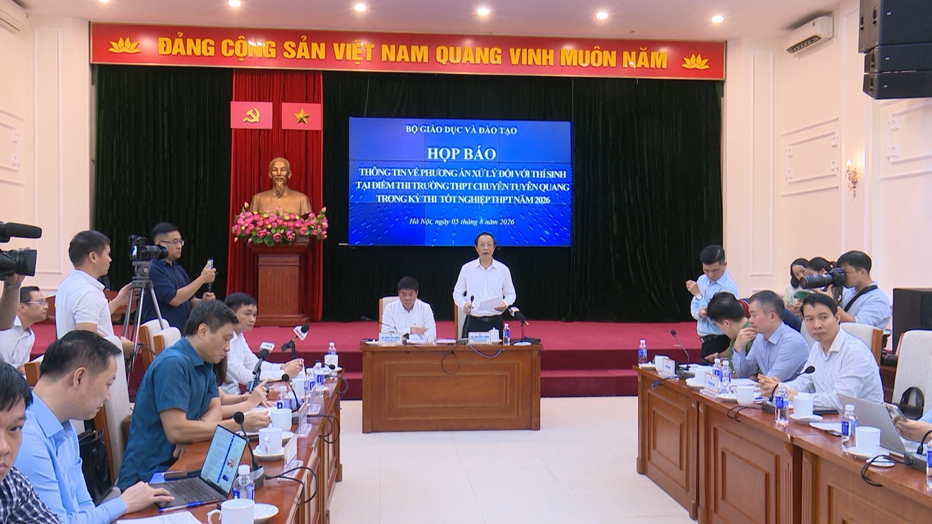 328 thí sinh chuyên Tuyên Quang sẽ thi lại