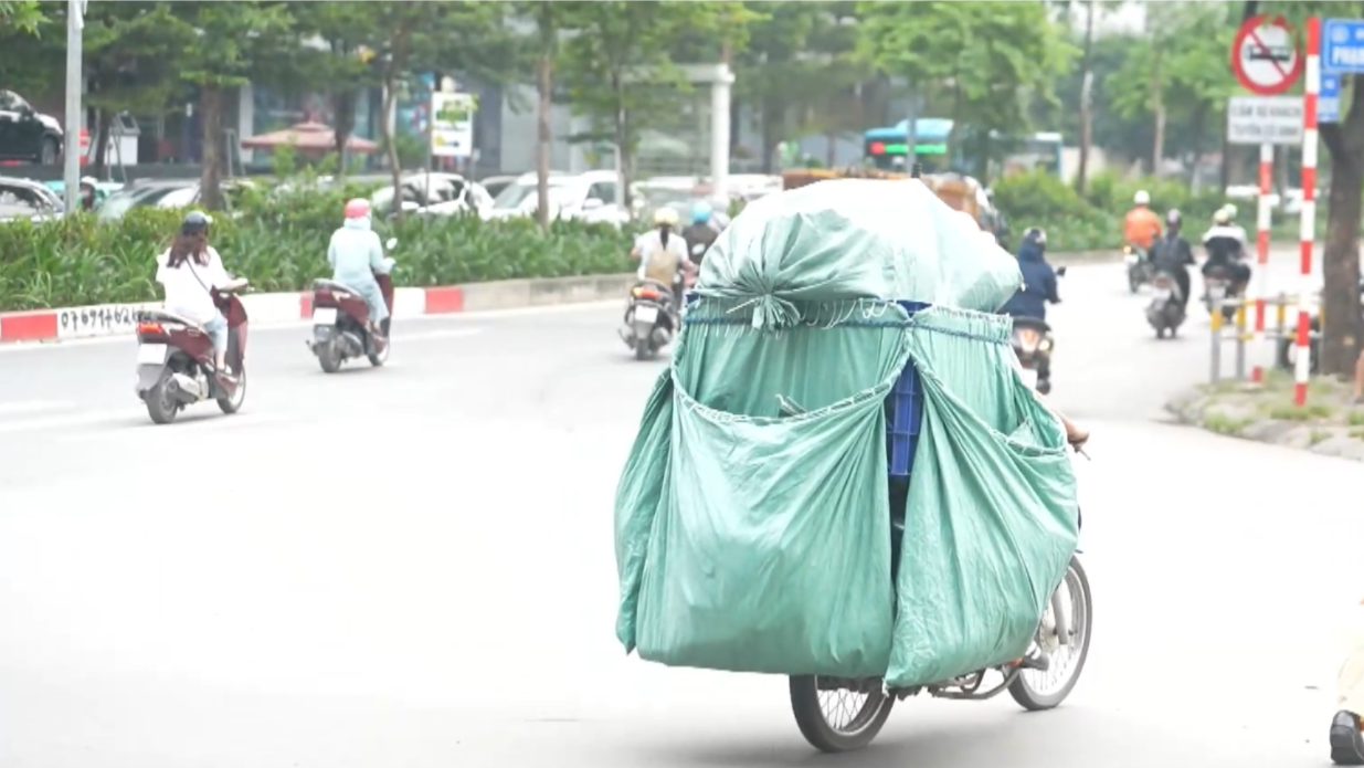 Dán đề can, thay đổi biển số xe sẽ bị phạt 6 triệu đồng